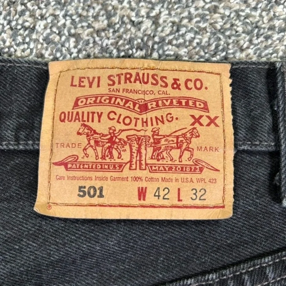 Vintage Levis 501XX Button Fly Black Denim Jeans Men 42x32 Straight Leg USA Made